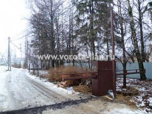 Москва_ТИНаО деревня Сосенки_антивандальный шлагбаум_фото 1