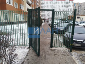 Реутов_Носовихинское шоссе 25_откатной антивандальный шлагбаум_ворота откатные с калиткой для МКД